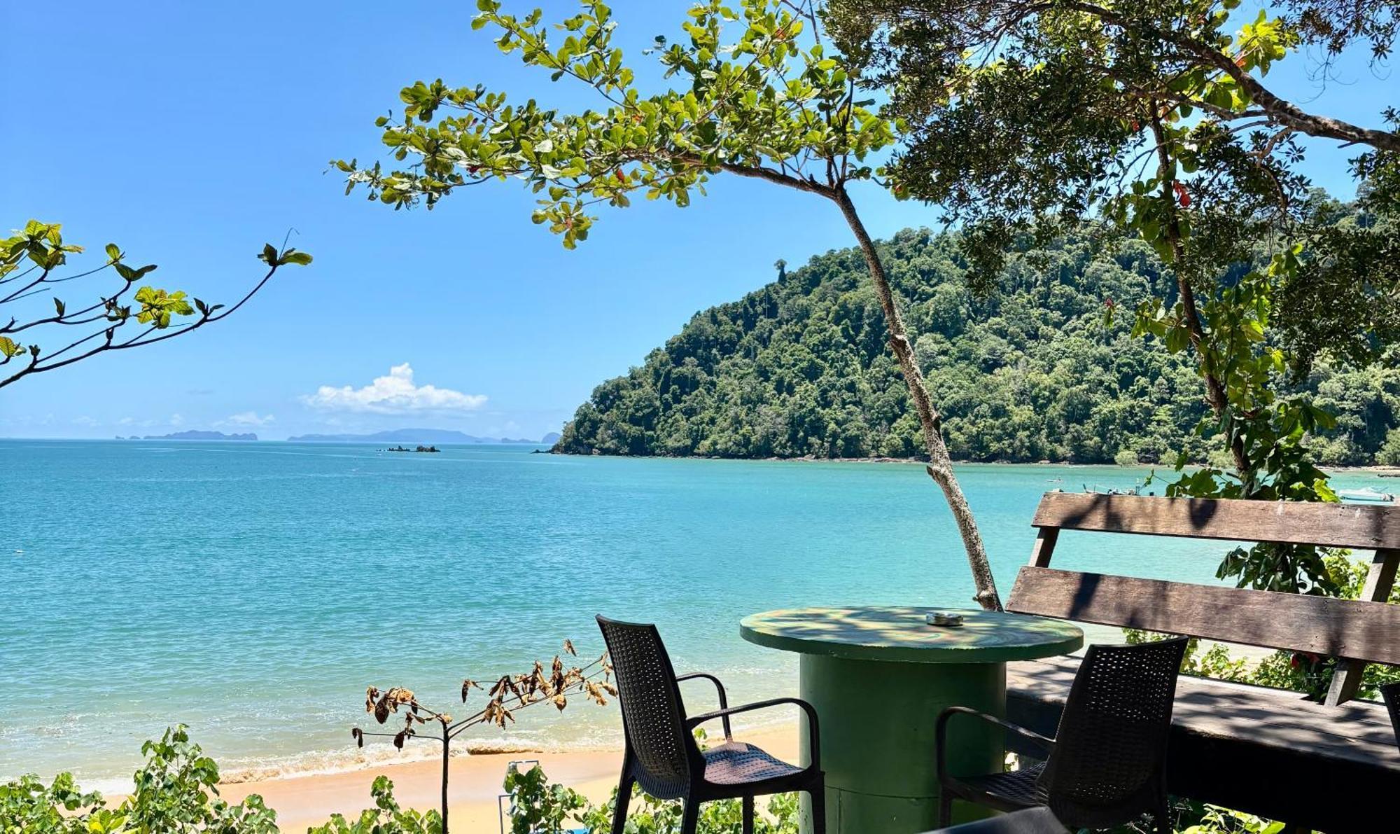 Starlight Beach Resort Koh Phayam Esterno foto